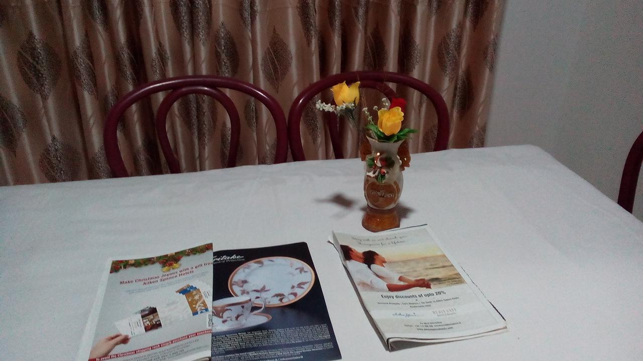 Milan Home Stay Ела Екстериор снимка